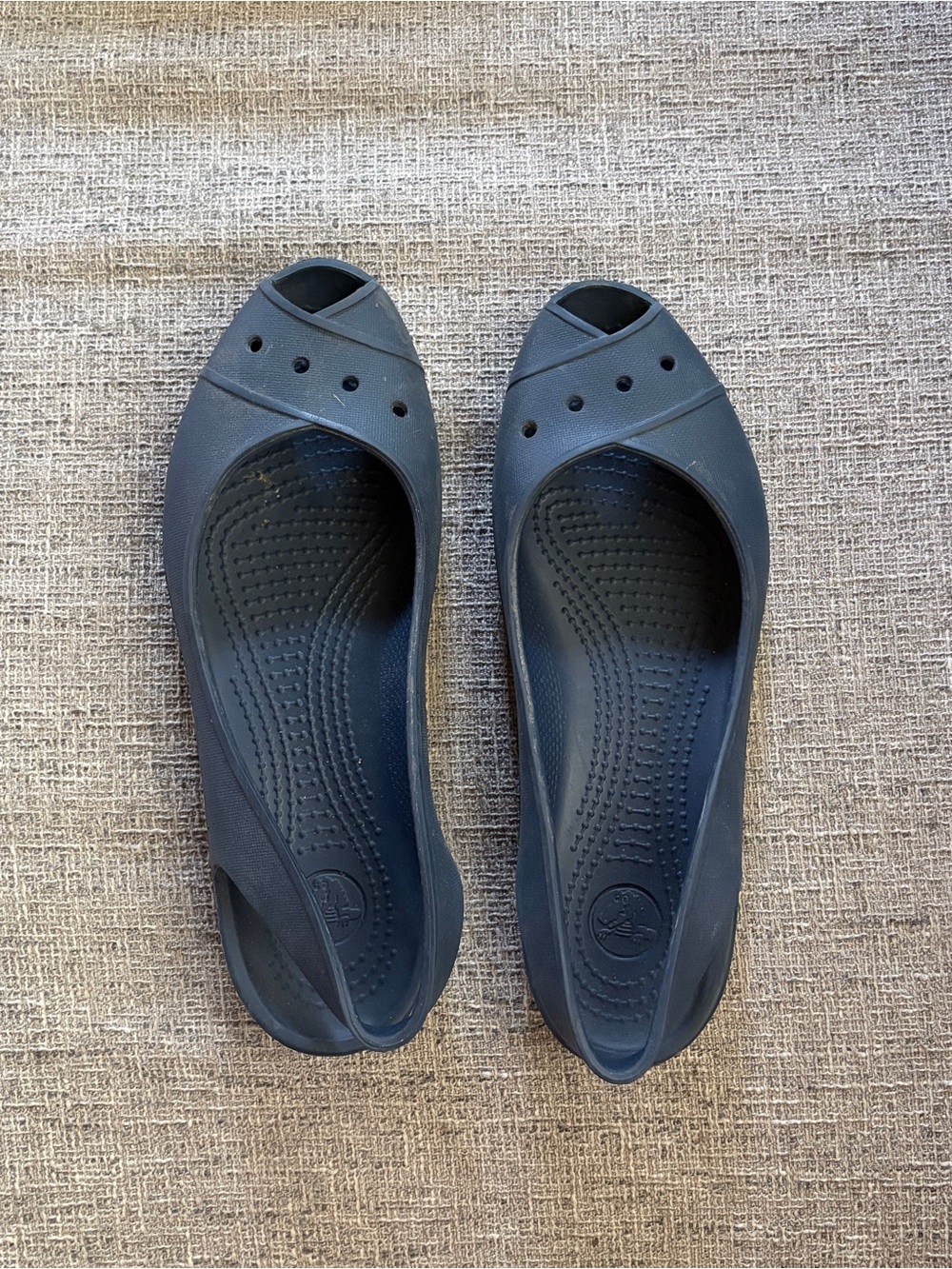 Crocs Slingbacks - Picture 2 of 3